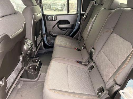 Anvil Clearcoat 2026 Jeep Gladiator Mojave
