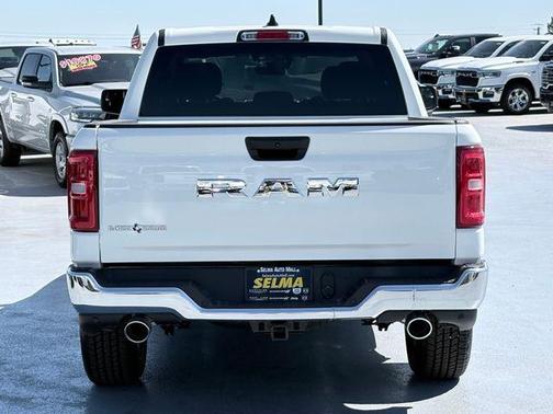 Bright White Clearcoat 2026 RAM 1500 Big Horn/Lone Star
