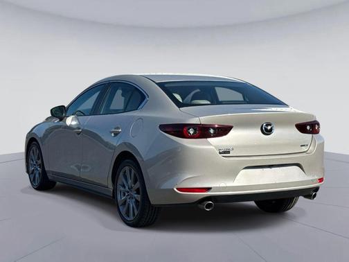 Machine Gray Metallic 2025 Mazda Mazda3 FWD w/Preferred Package