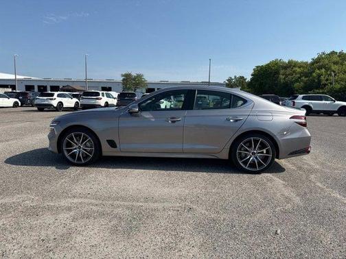 2024 Genesis G70 2.5T