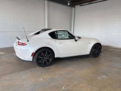 2025 Mazda MX-5 Miata RF Grand Touring