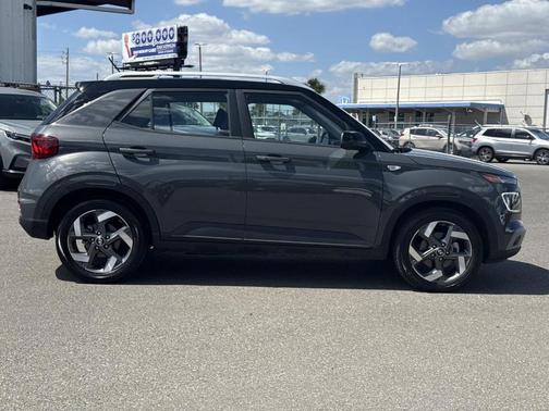 2024 Hyundai VENUE Limited
