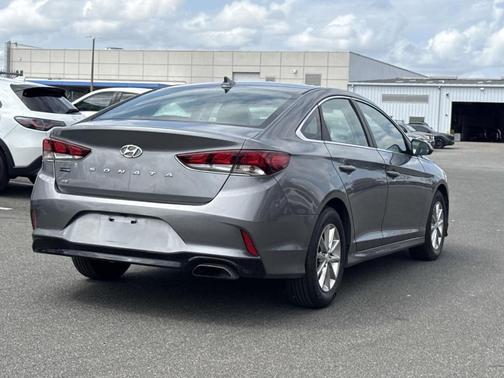 Machine Gray 2018 Hyundai SONATA SE