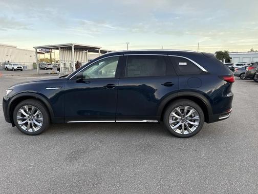 2026 Mazda CX-90 PLUS