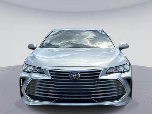 Celestial Silver Metallic 2021 Toyota Avalon XLE