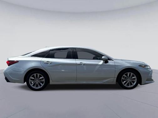 Celestial Silver Metallic 2021 Toyota Avalon XLE