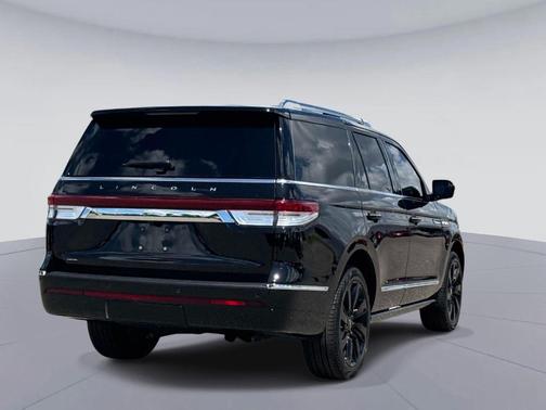 Infinite Black Metallic 2024 Lincoln Navigator Reserve