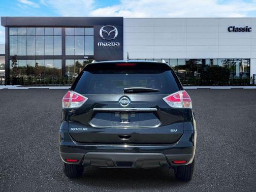 Magnetic Black 2016 Nissan Rogue SV