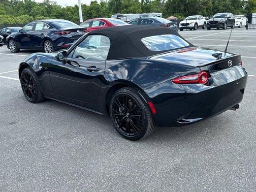 2024 Mazda MX-5 Miata Club