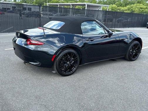 2024 Mazda MX-5 Miata Club