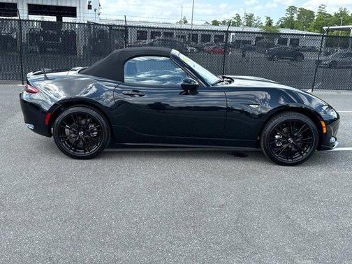 2024 Mazda MX-5 Miata Club