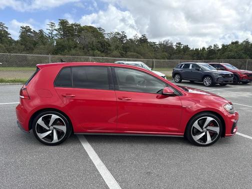 2019 Volkswagen Golf GTI 2.0T SE