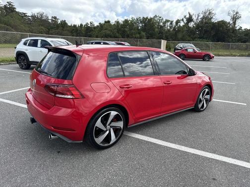 2019 Volkswagen Golf GTI 2.0T SE