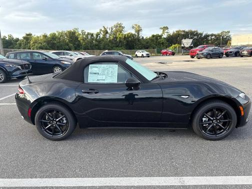 2025 Mazda MX-5 Miata Sport