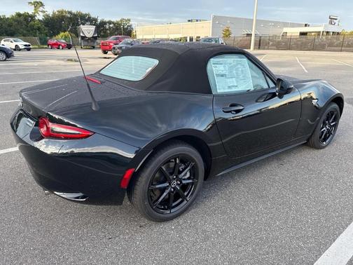 2025 Mazda MX-5 Miata Sport