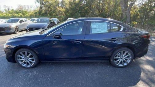 2025 Mazda Mazda3 FWD w/Preferred Package