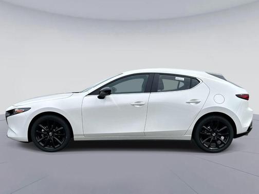 Snowflake White Pearl 2026 Mazda Mazda3 2.5 S Carbon Edition