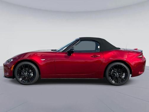Soul Red Crystal Metallic 2026 Mazda MX-5 Miata