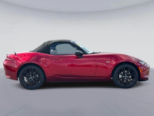 Soul Red Crystal Metallic 2026 Mazda MX-5 Miata