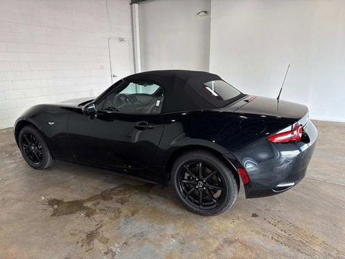 2025 Mazda MX-5 Miata Sport
