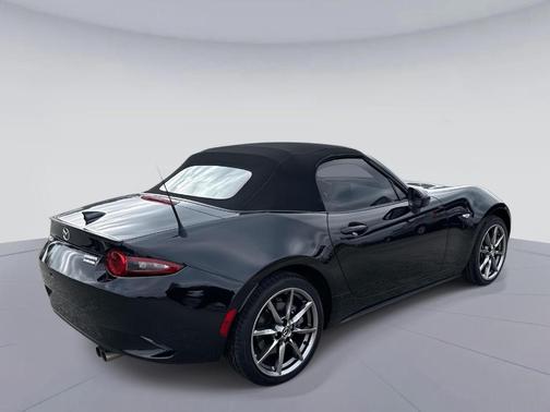 2023 Mazda MX-5 Miata Grand Touring