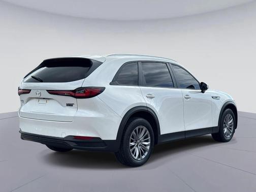 Rhodium White Premium 2025 Mazda CX-90 SE