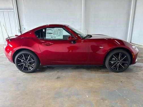 2025 Mazda MX-5 Miata RF Grand Touring