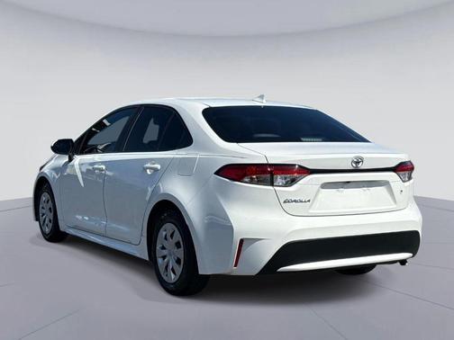 Super White 2020 Toyota Corolla L