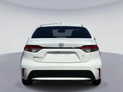 Super White 2020 Toyota Corolla L