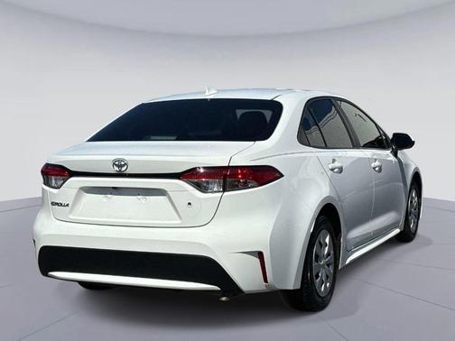 Super White 2020 Toyota Corolla L
