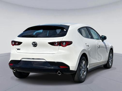 Snowflake White Pearl 2026 Mazda Mazda3 2.5 S