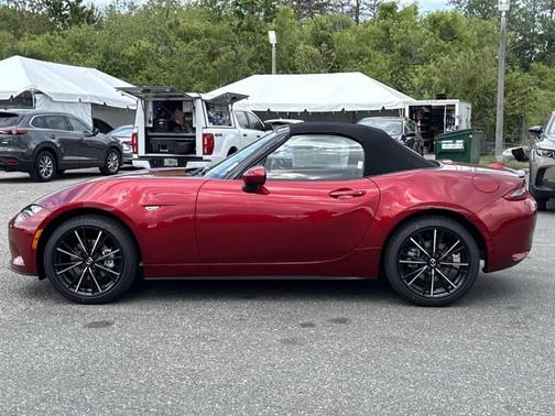 Soul Red Crystal Metallic 2026 Mazda MX-5 Miata Grand Touring