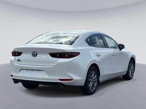 Snowflake White Pearl 2026 Mazda Mazda3 2.5 S