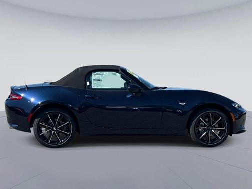 Deep Crystal Blue Mica 2026 Mazda MX-5 Miata Grand Touring