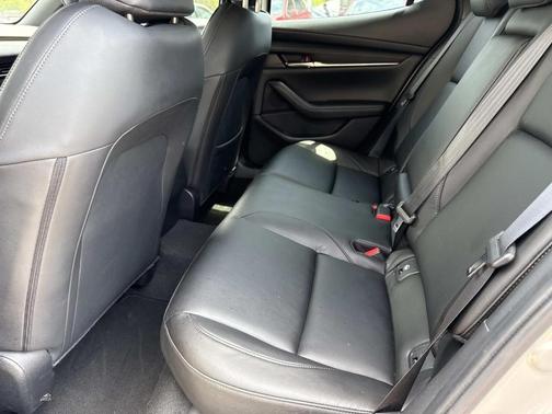 Platinum Quartz Metallic 2023 Mazda Mazda3 FWD w/Preferred Package