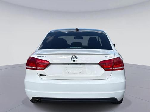 2015 Volkswagen Passat 1.8T Sport