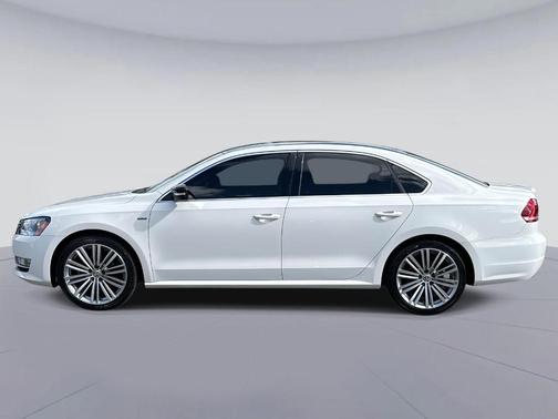 2015 Volkswagen Passat 1.8T Sport