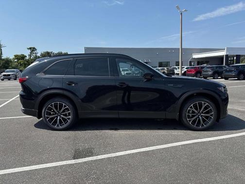 2025 Mazda CX-70 PHEV Premium Plus Package