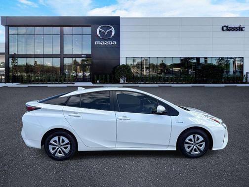 2018 Toyota Prius Three