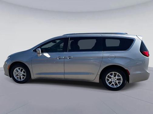 2021 Chrysler Pacifica Touring-L