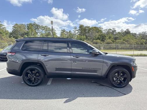 2021 Jeep Grand Cherokee L Laredo