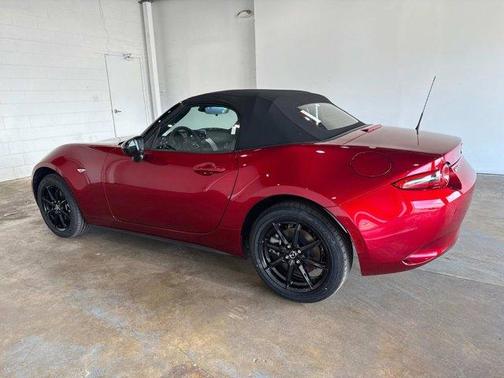 2025 Mazda MX-5 Miata Sport