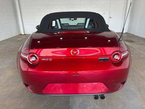 2025 Mazda MX-5 Miata Sport