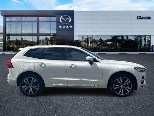 2022 Volvo XC60 Recharge Plug-In Hybrid T8 Inscription Extended Range