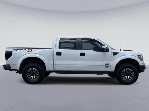 Oxford White 2014 Ford F-150 SVT Raptor