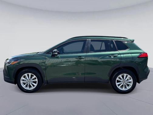 2025 Toyota Corolla Cross LE