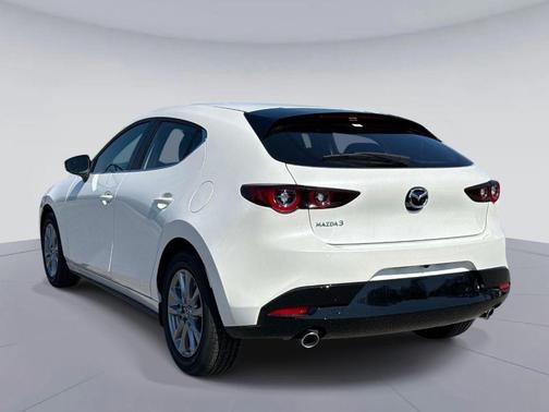 Snowflake White Pearl 2026 Mazda Mazda3 2.5 S
