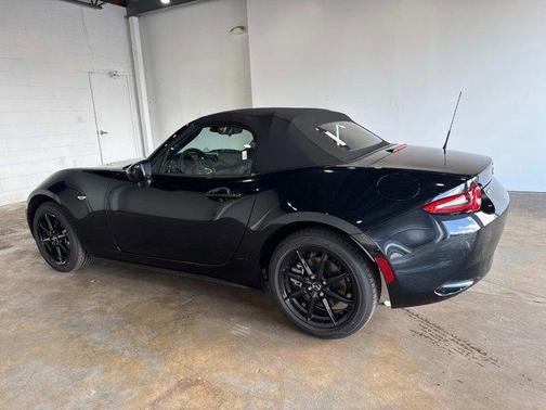 2025 Mazda MX-5 Miata Sport