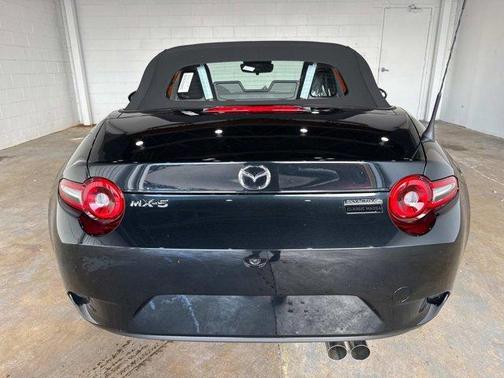 2025 Mazda MX-5 Miata Sport