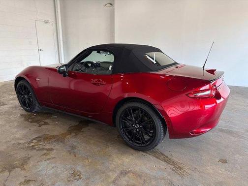 2025 Mazda MX-5 Miata Club